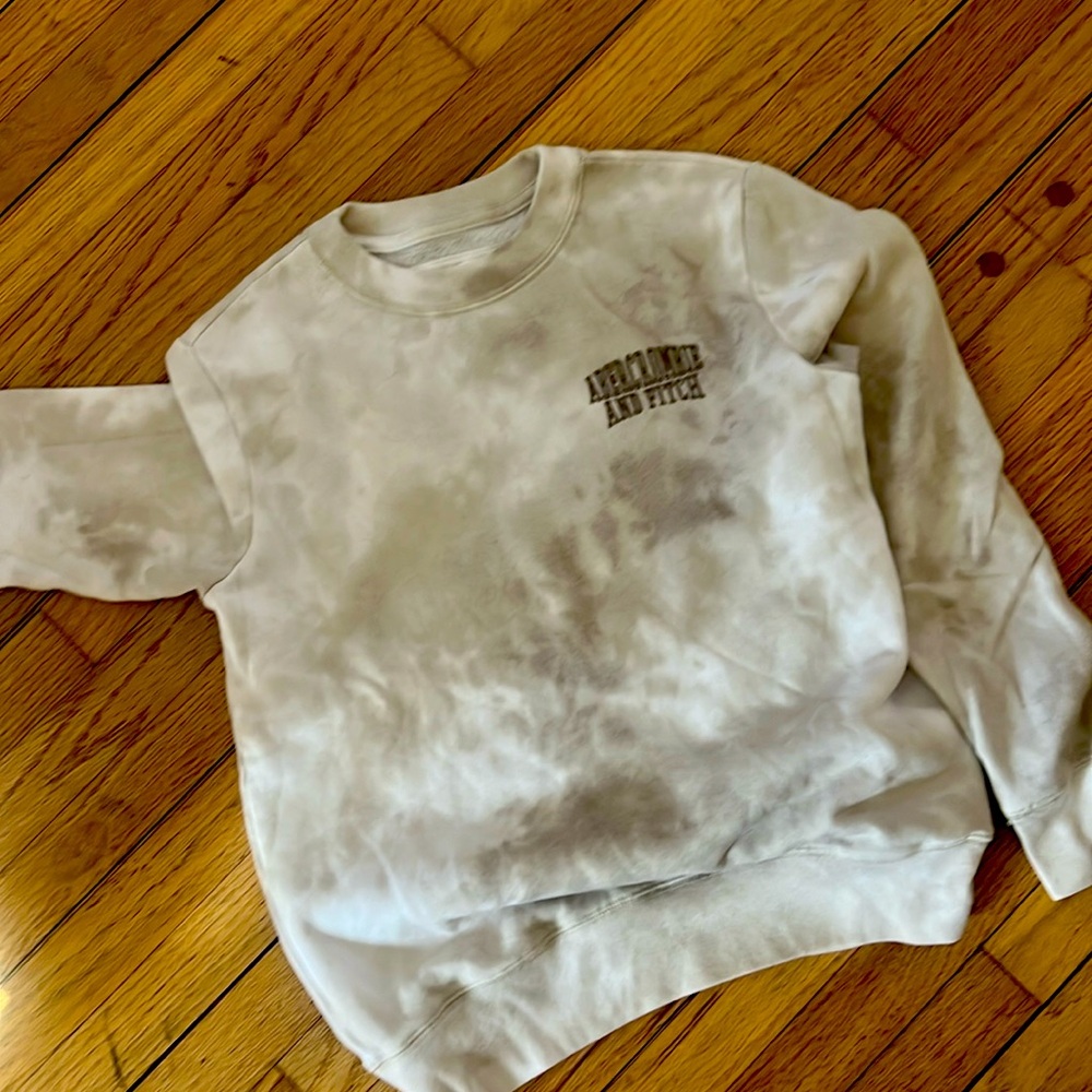 Abercrombie & Fitch sweatshirt
